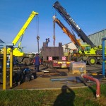 JOST Veszprém 70 tonnás présgép kitelepítése csarnokból, és trailerre daruzása
